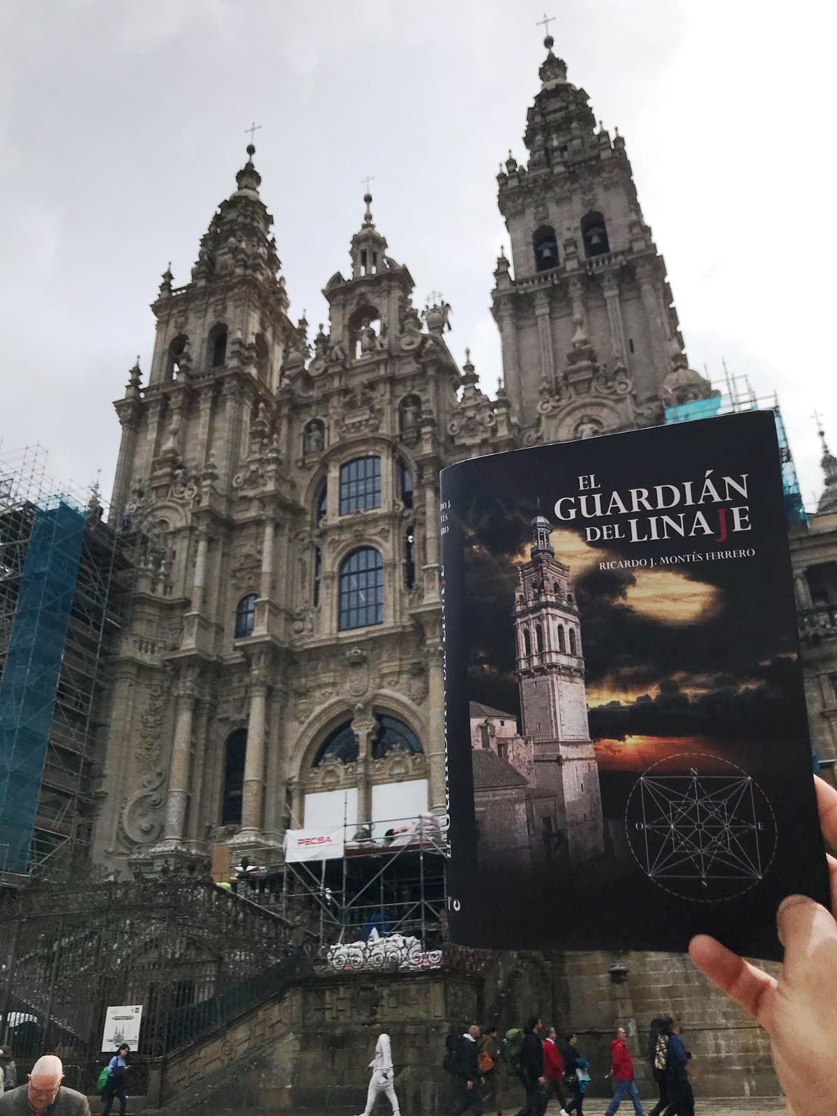 La Novela "El Guardián del Linaje" en Santiago Compostela