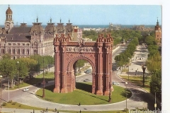 Vista aérea de  Arco del Triunfo, construido para la Exposición Universal de Barcelona de 1888