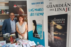 Ricardo Montés junto a Nuria Espert, en la Feria del Libro de Murcia 2019