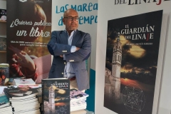 Ricardo Montés, en la caseta de la editorial Circulo Rojo, en la Feria del Libro de Murcia 2019